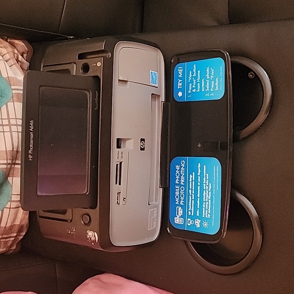 HP Photosmart A646 mobile printer - Picture 3 of 8